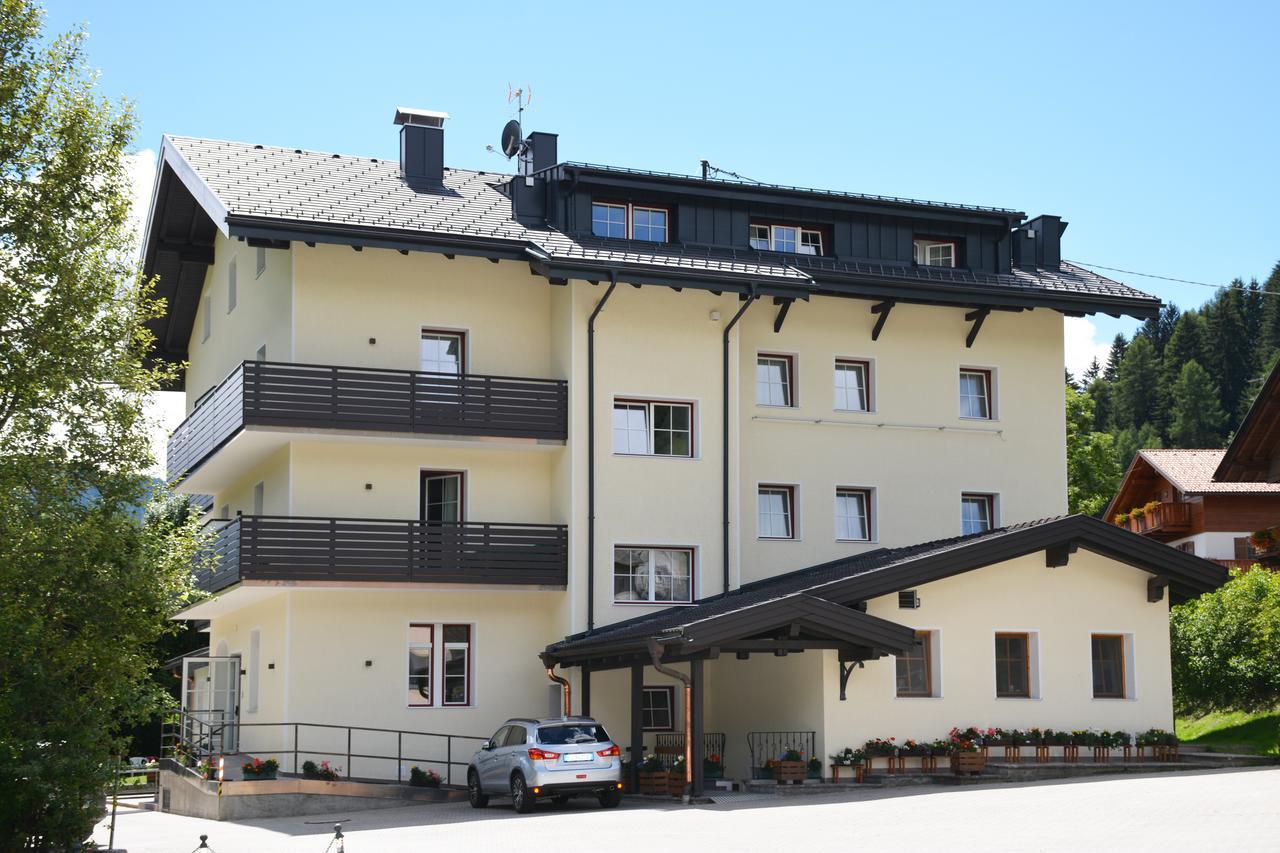 Hotel Casa Baldelli Dobbiaco Esterno foto