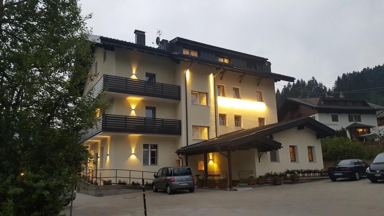 Hotel Casa Baldelli Dobbiaco Esterno foto